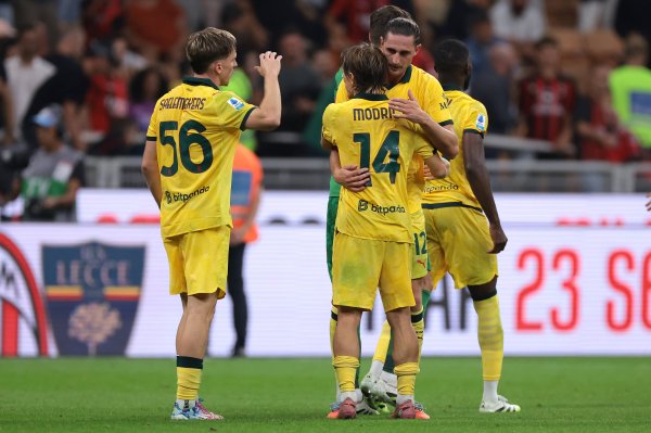 Nesta: Xem Modric Play Footb